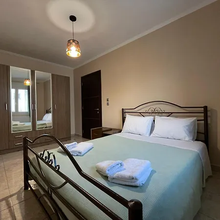 Aristides Guesthouse Krinidhes Exterior photo