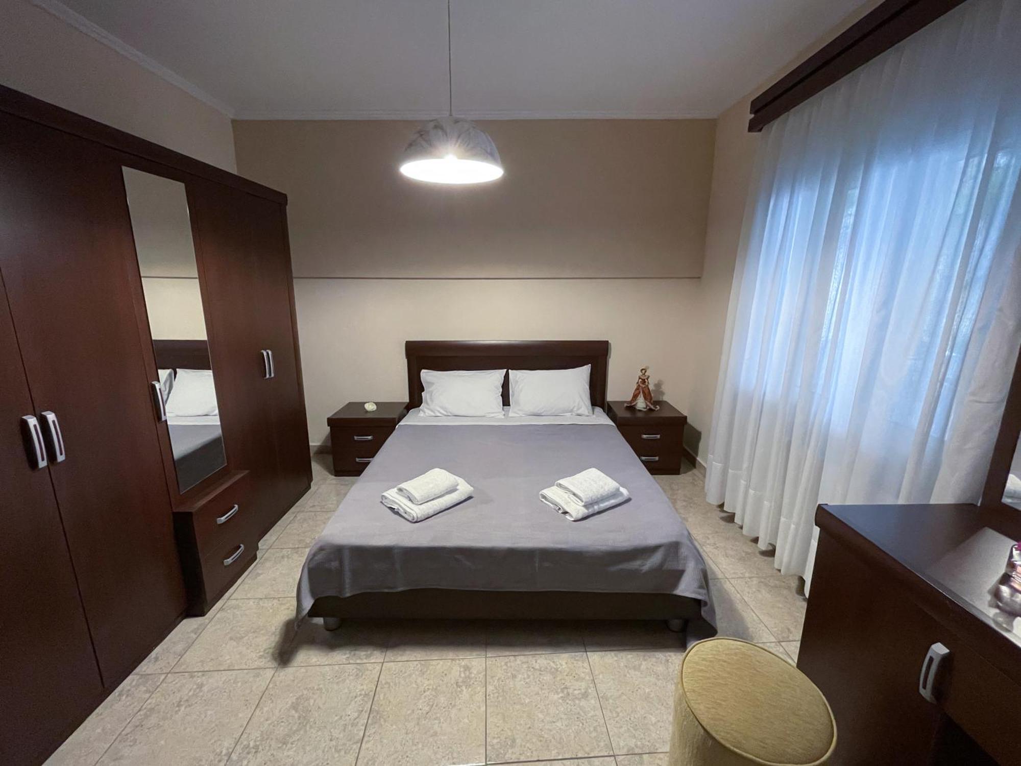 Aristides Apartment