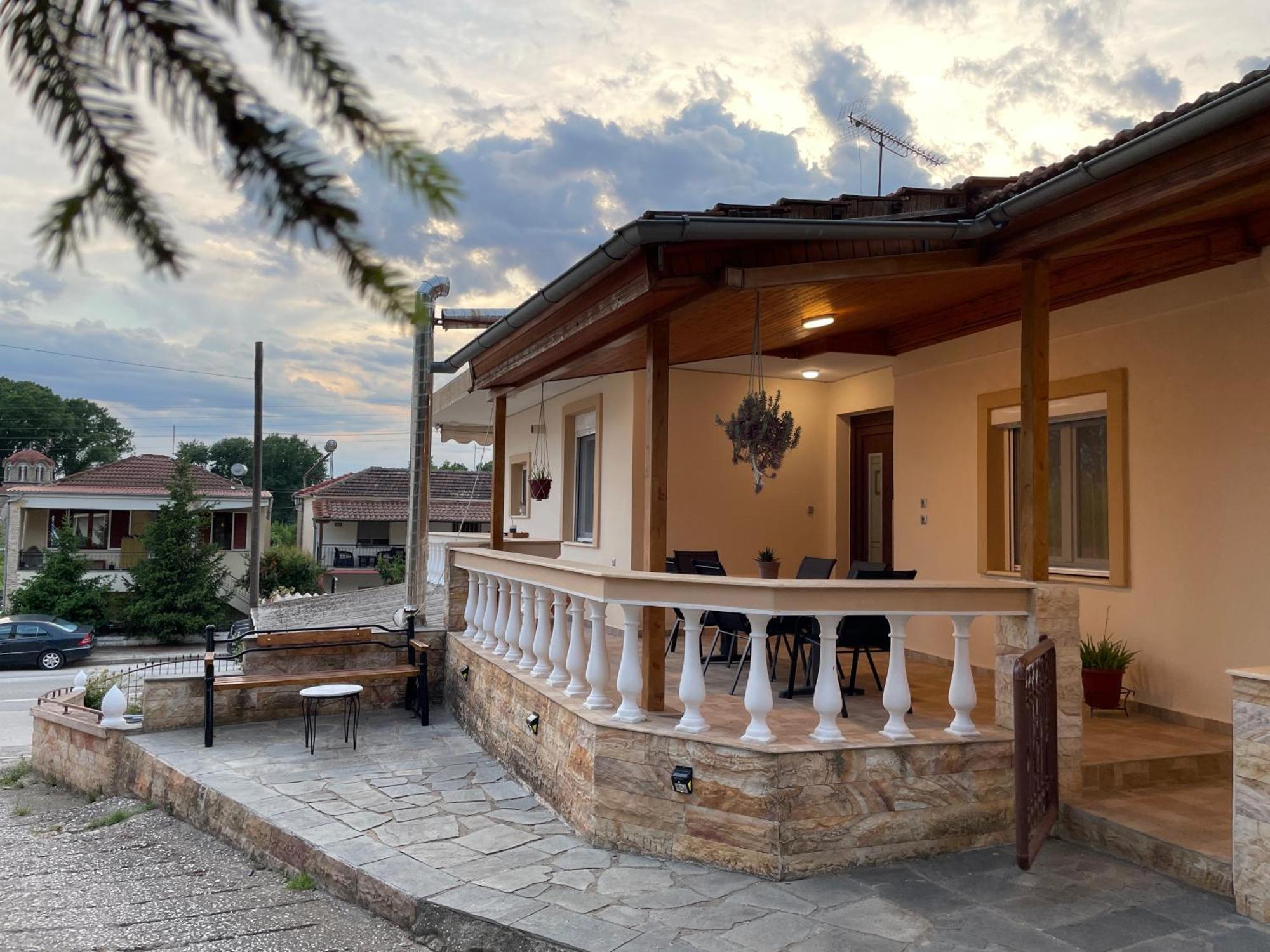 Aristides Apartment Krinidhes